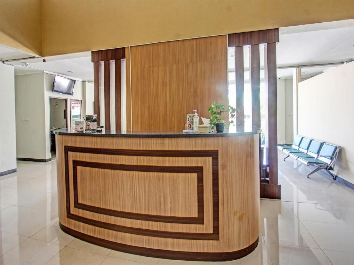 Oyo 91617 Hotel Mutiara Đảo Lombok Ngoại thất bức ảnh
