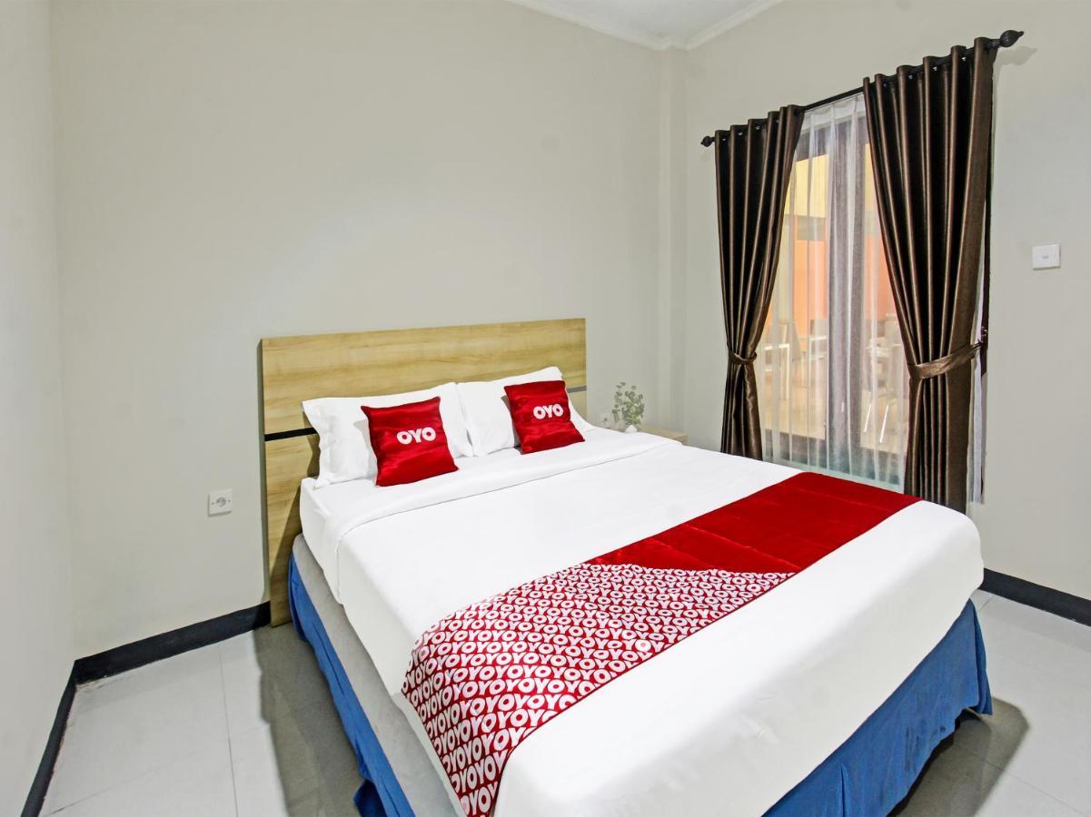 Oyo 91617 Hotel Mutiara Đảo Lombok Ngoại thất bức ảnh