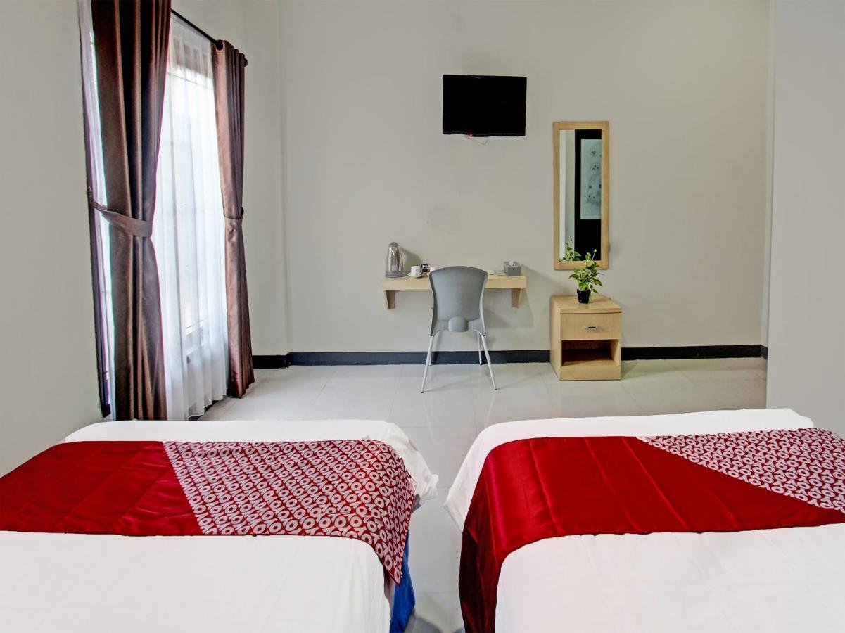 Oyo 91617 Hotel Mutiara Đảo Lombok Ngoại thất bức ảnh