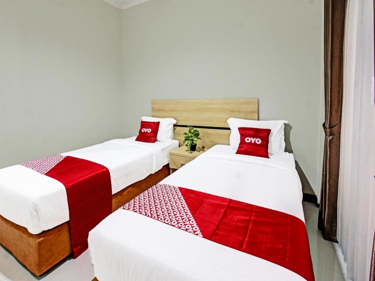 Oyo 91617 Hotel Mutiara Đảo Lombok Ngoại thất bức ảnh
