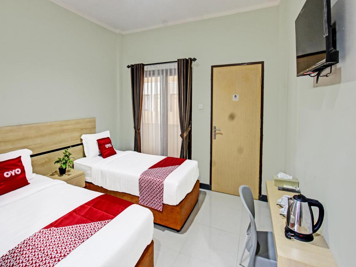 Oyo 91617 Hotel Mutiara Đảo Lombok Ngoại thất bức ảnh